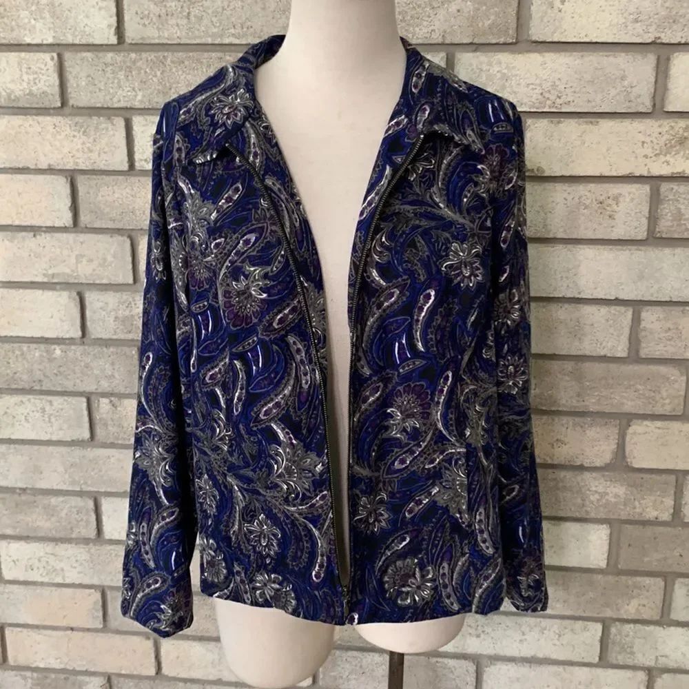 3for$20 jacket zipper front medium - Picture 2 of 5